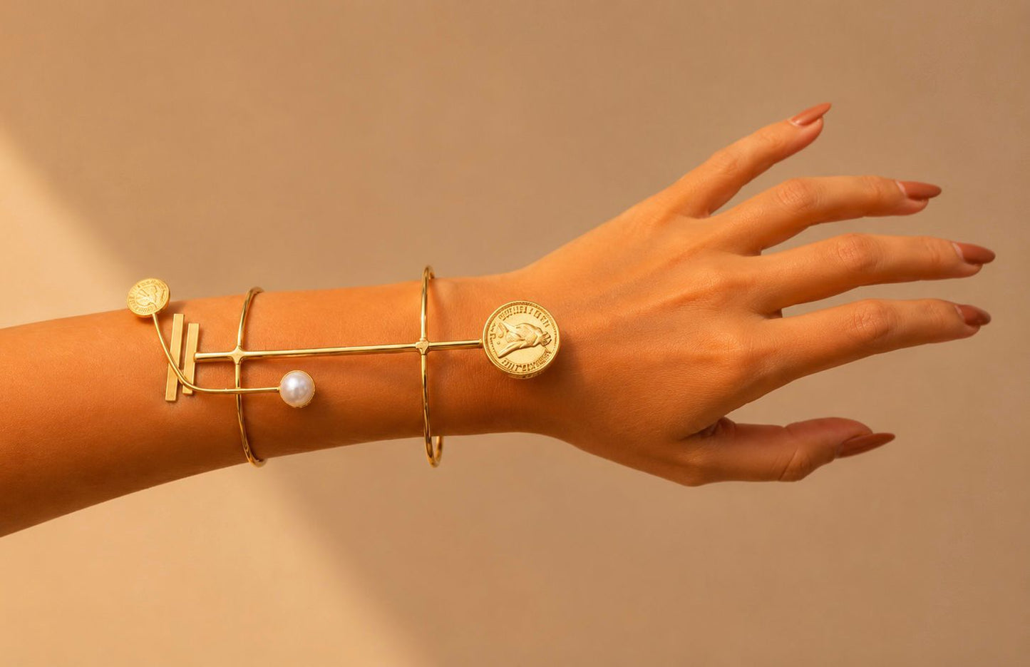 Celeste Coin Pearl Kada